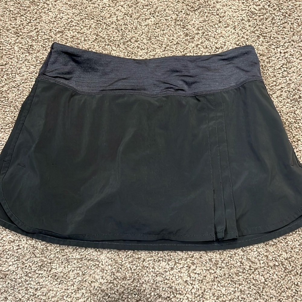 Lululemon Skort in Grey : size 4